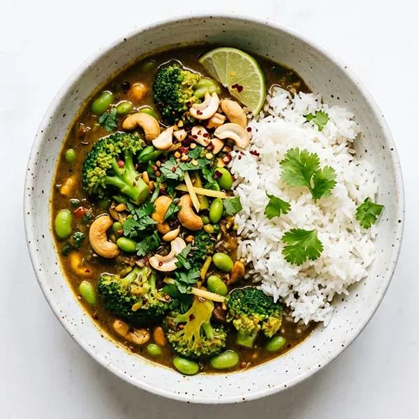 Broccoli, cashew and edamame curry with hom mali rice